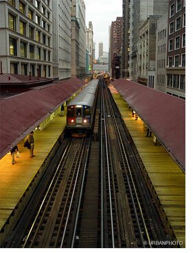 The El train, Chicago